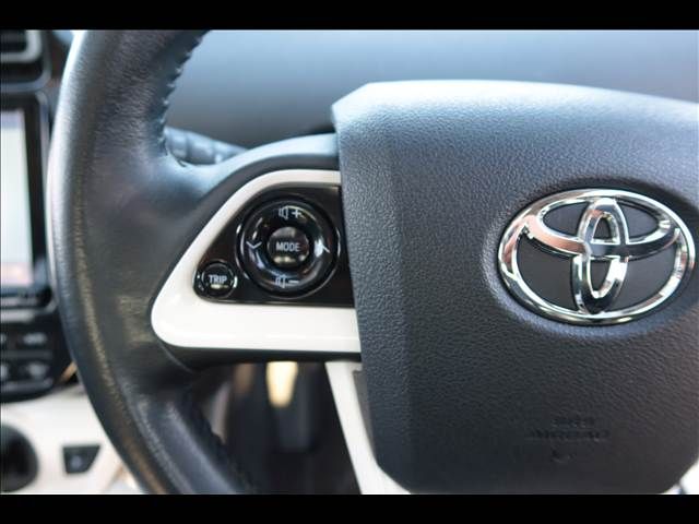 TOYOTA PRIUS 2016 Image 31