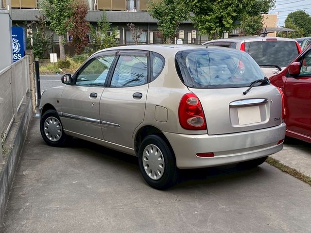 TOYOTA DUET 2003 Image 31