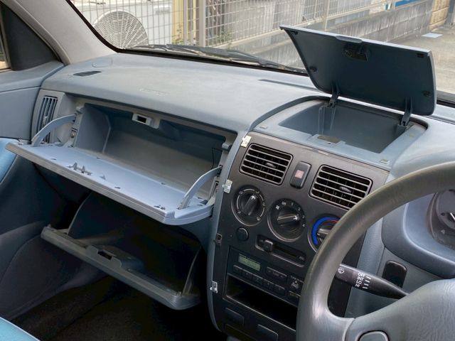 TOYOTA DUET 2003 Image 31