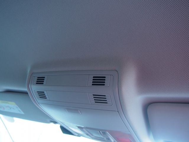 VOLKSWAGEN POLO 2020 Image 31