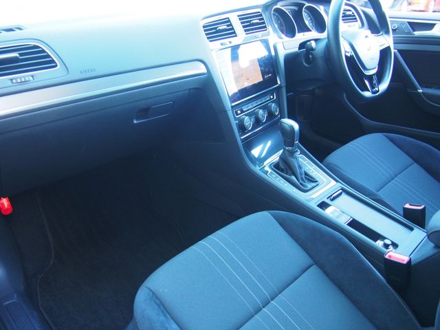 VOLKSWAGEN GOLF ALLT 2018 Image 31