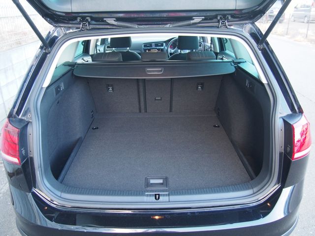 VOLKSWAGEN GOLF ALLT 2018 Image 31