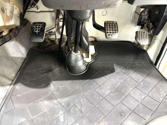 DAIHATSU HIJET TRUCK 4WD 2010 Image 31