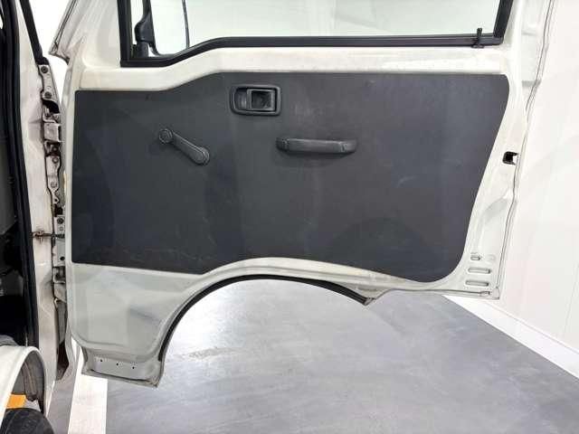 DAIHATSU HIJET TRUCK 4WD 2010 Image 31