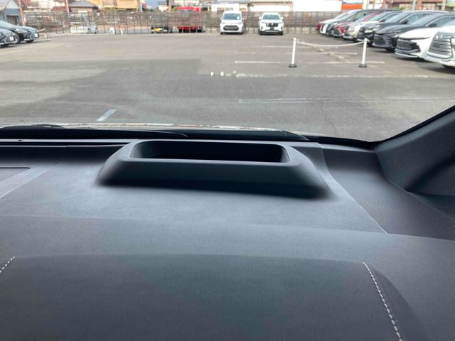 TOYOTA ALPHARD HYBRID 2024 Image 31