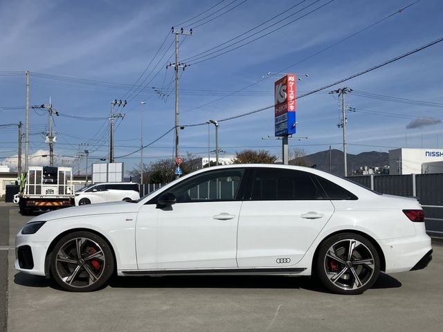 AUDI A4 2023 Image 31