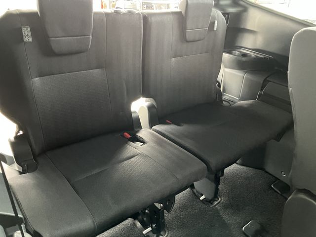 TOYOTA NOAH 2023 Image 31