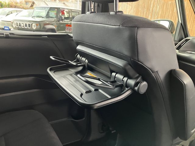 TOYOTA NOAH 2023 Image 31