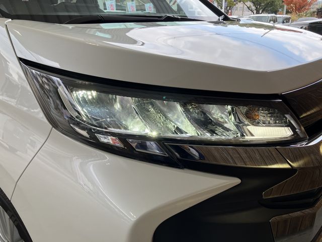 TOYOTA NOAH 2023 Image 31