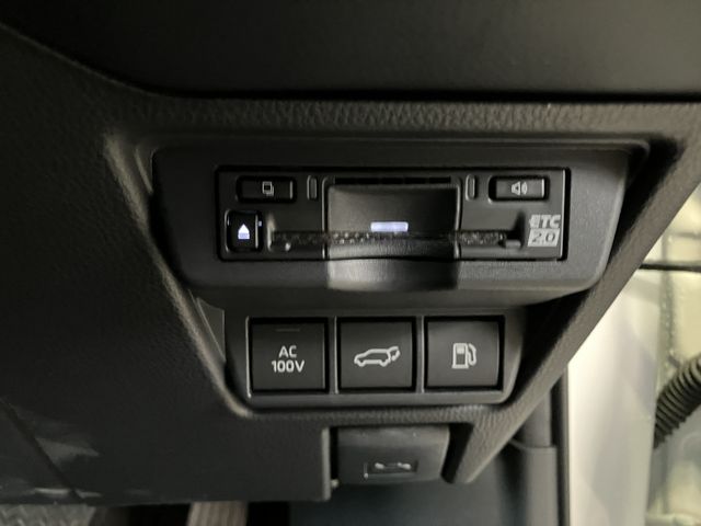 TOYOTA PRIUS 2024 Image 31