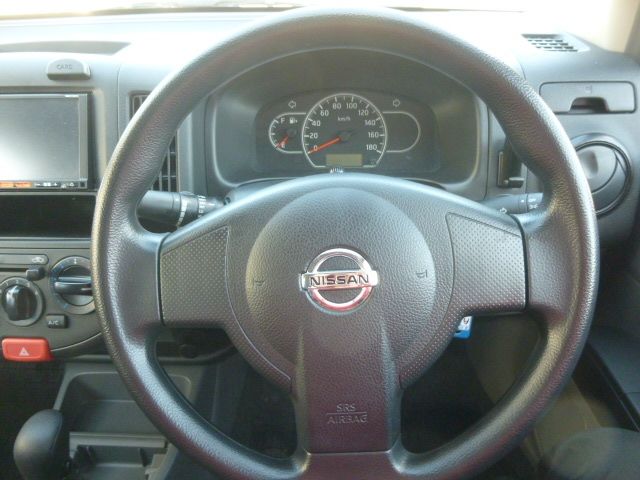 NISSAN AD 2015 Image 31