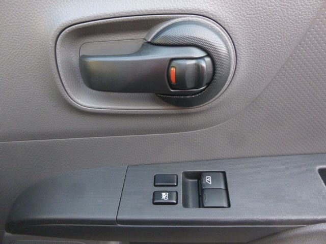 NISSAN AD 2015 Image 31