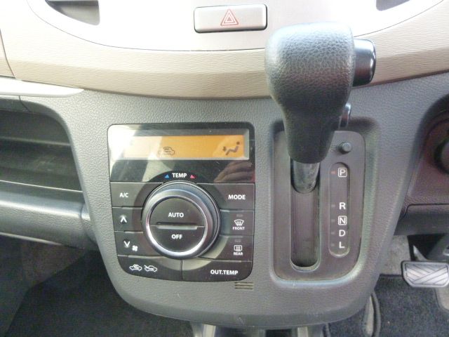 SUZUKI WAGON R 2014 Image 31