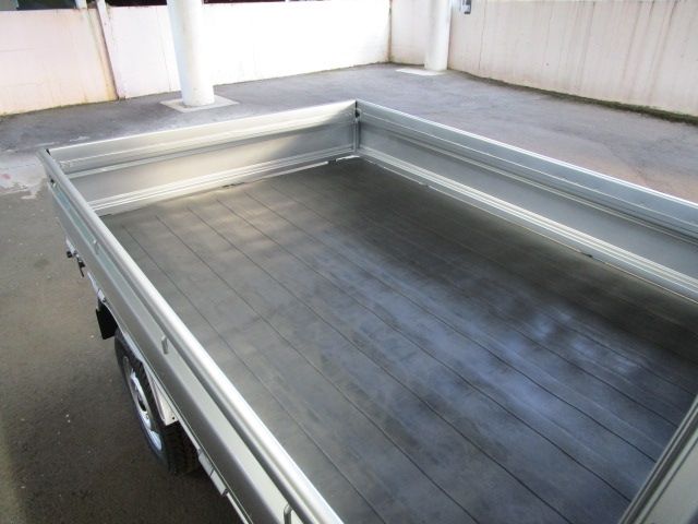 SUBARU SAMBAR TRUCK 4WD 2025 Image 31