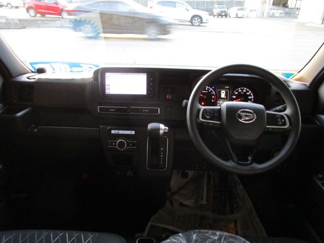 DAIHATSU ATRAI VAN 4WD 2022 Image 31