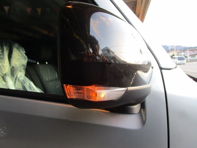 DAIHATSU ATRAI VAN 4WD 2022 Image 31