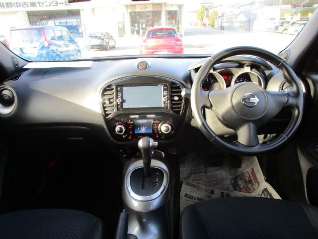 NISSAN JUKE 2017 Image 31