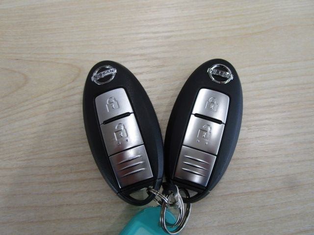 NISSAN JUKE 2017 Image 31