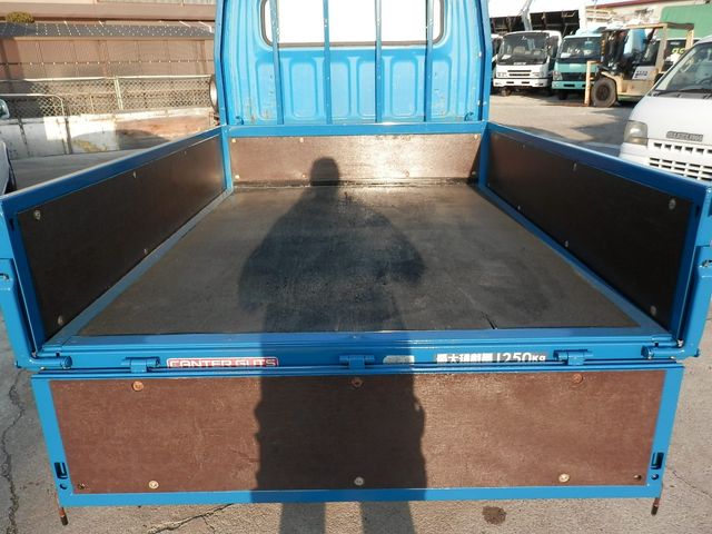 MITSUBISHI CANTER 2005 Image 31