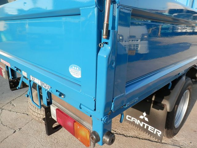 MITSUBISHI CANTER 2005 Image 31