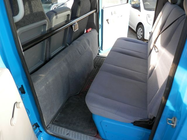 MITSUBISHI CANTER 2005 Image 31
