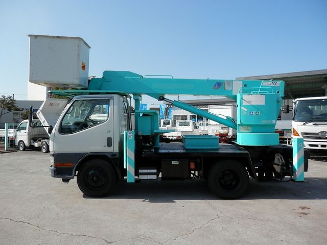 MITSUBISHI CANTER 2003 Image 31
