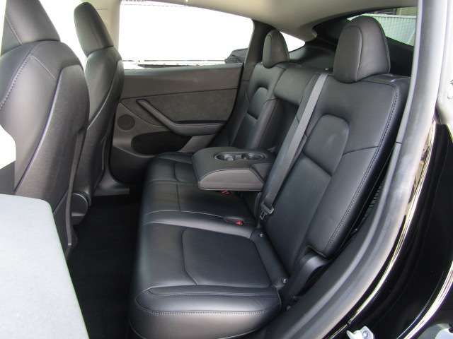 TESLA MODEL Y 2023 Image 31