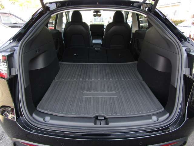 TESLA MODEL Y 2023 Image 31