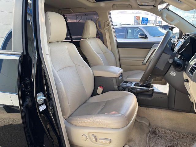 TOYOTA LANDCRUISER PRADO 2018 Image 31