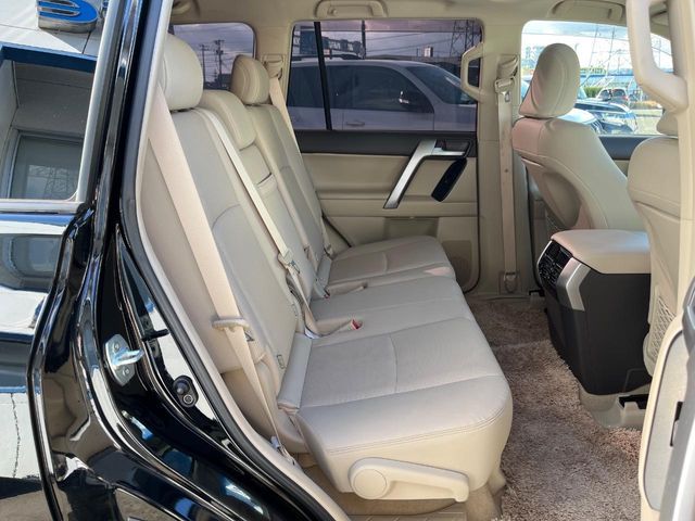 TOYOTA LANDCRUISER PRADO 2018 Image 31
