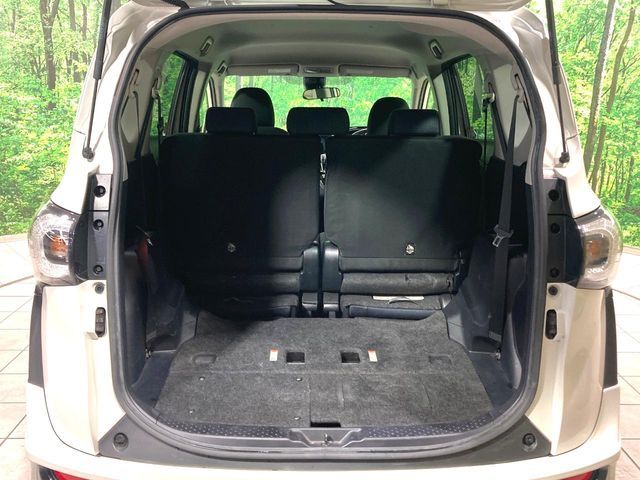 TOYOTA SIENTA HYBRID 2016 Image 31