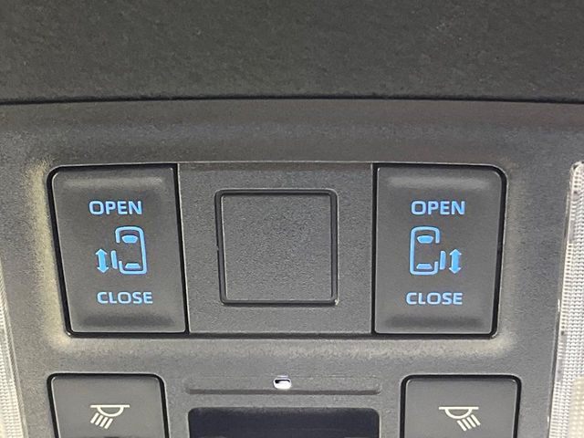 TOYOTA NOAH HYBRID 2023 Image 31