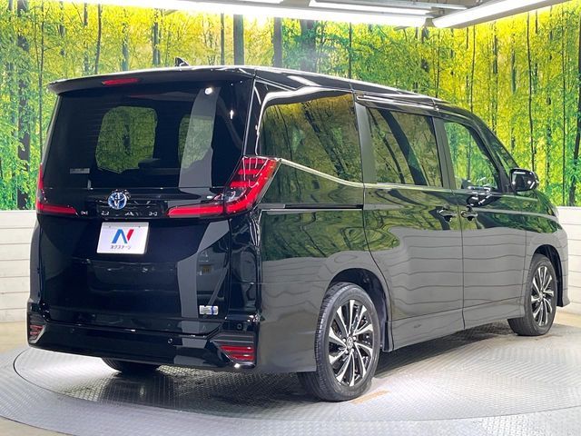 TOYOTA NOAH HYBRID 2023 Image 31