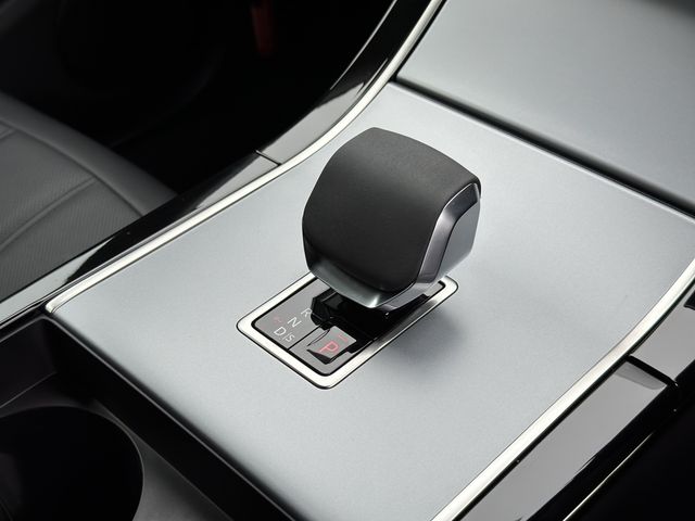 ROVER RANGE  EV 2024 Image 31