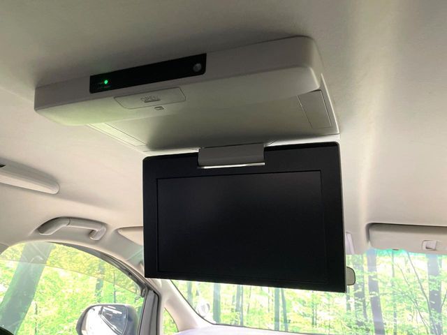 TOYOTA VELLFIRE 2012 Image 31