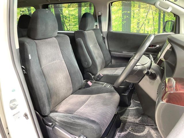 TOYOTA VELLFIRE 2012 Image 31