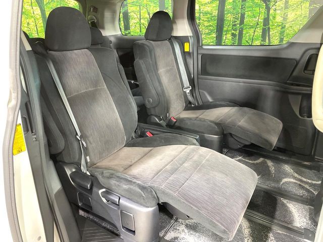 TOYOTA VELLFIRE 2012 Image 31