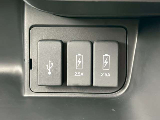 HONDA N BOX CUSTOM 2022 Image 31