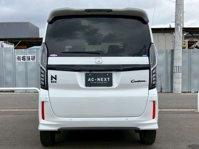 HONDA N BOX CUSTOM 2022 Image 31