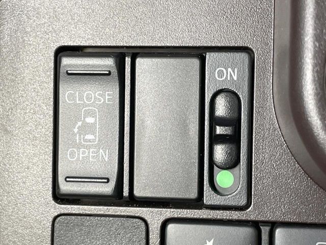 TOYOTA ROOMY 2017 Image 31