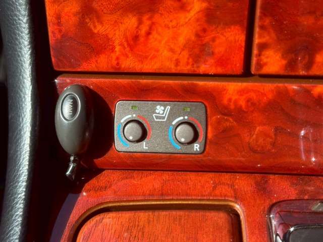 TOYOTA CELSIOR 2003 Image 31