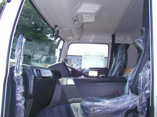 MITSUBISHI FUSOU SUPER GREAT 2025 Image 31