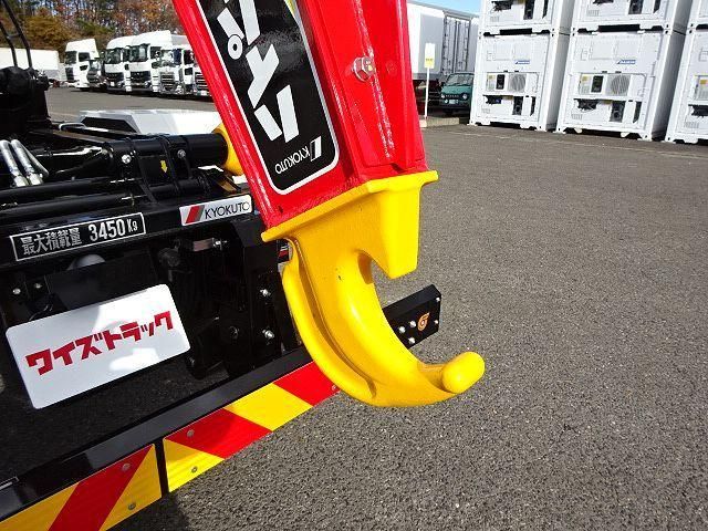 MITSUBISHI FUSOU FIGHTER 2025 Image 31