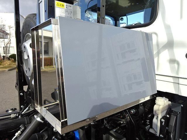 MITSUBISHI FUSOU FIGHTER 2025 Image 31