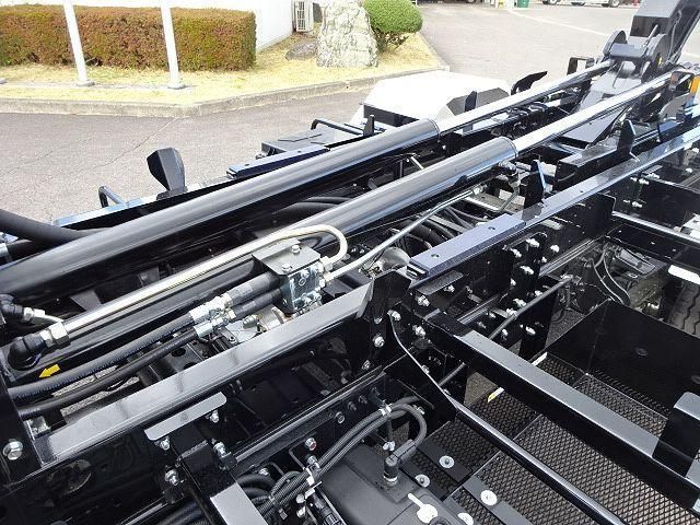 MITSUBISHI FUSOU FIGHTER 2025 Image 31