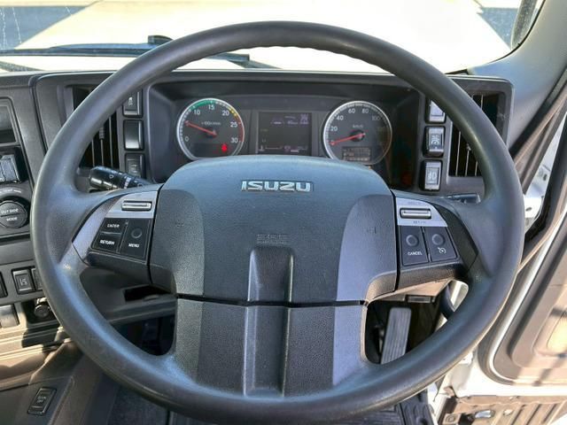 ISUZU GIGA 2016 Image 31