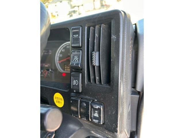 ISUZU GIGA 2016 Image 31