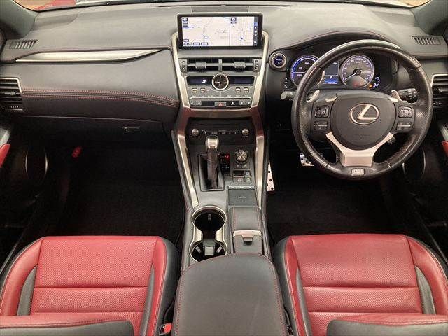 TOYOTA LEXUS NX300H 2018 Image 31