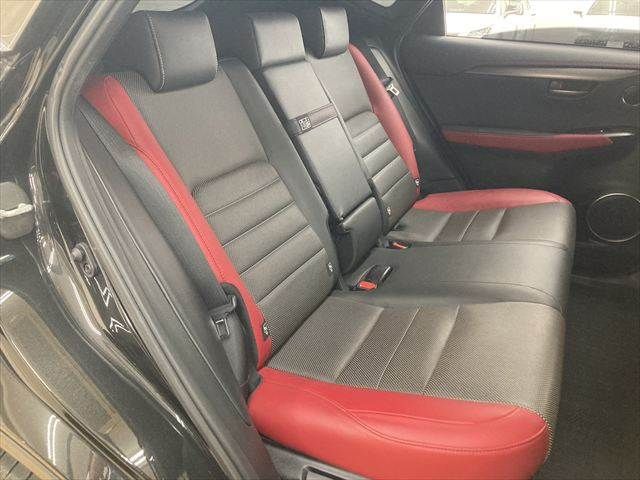 TOYOTA LEXUS NX300H 2018 Image 31