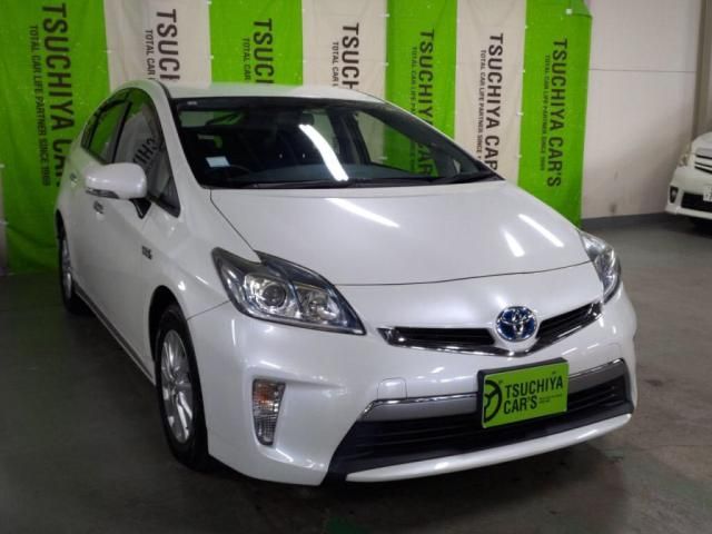 TOYOTA PRIUS PHV 2015 Image 31